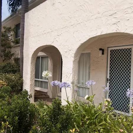 Villa Manyana - Coastal Getaway - Blueys Beach-2